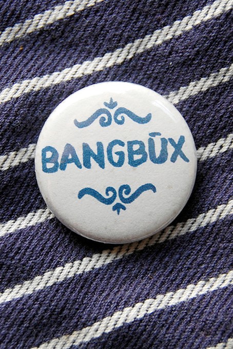 Button, Bangbux