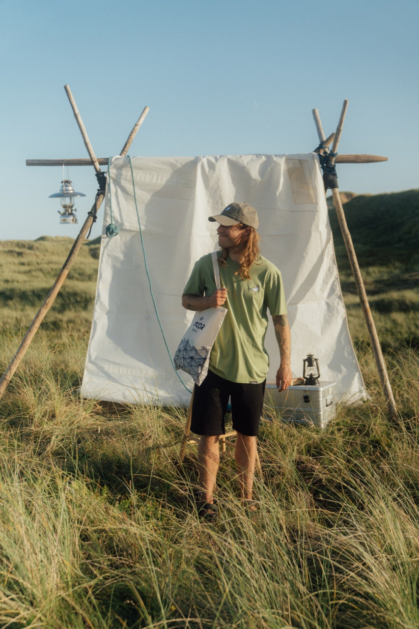 LAKOR T-Shirt Sunglass Seagull Herren Oliv Grün Möwe