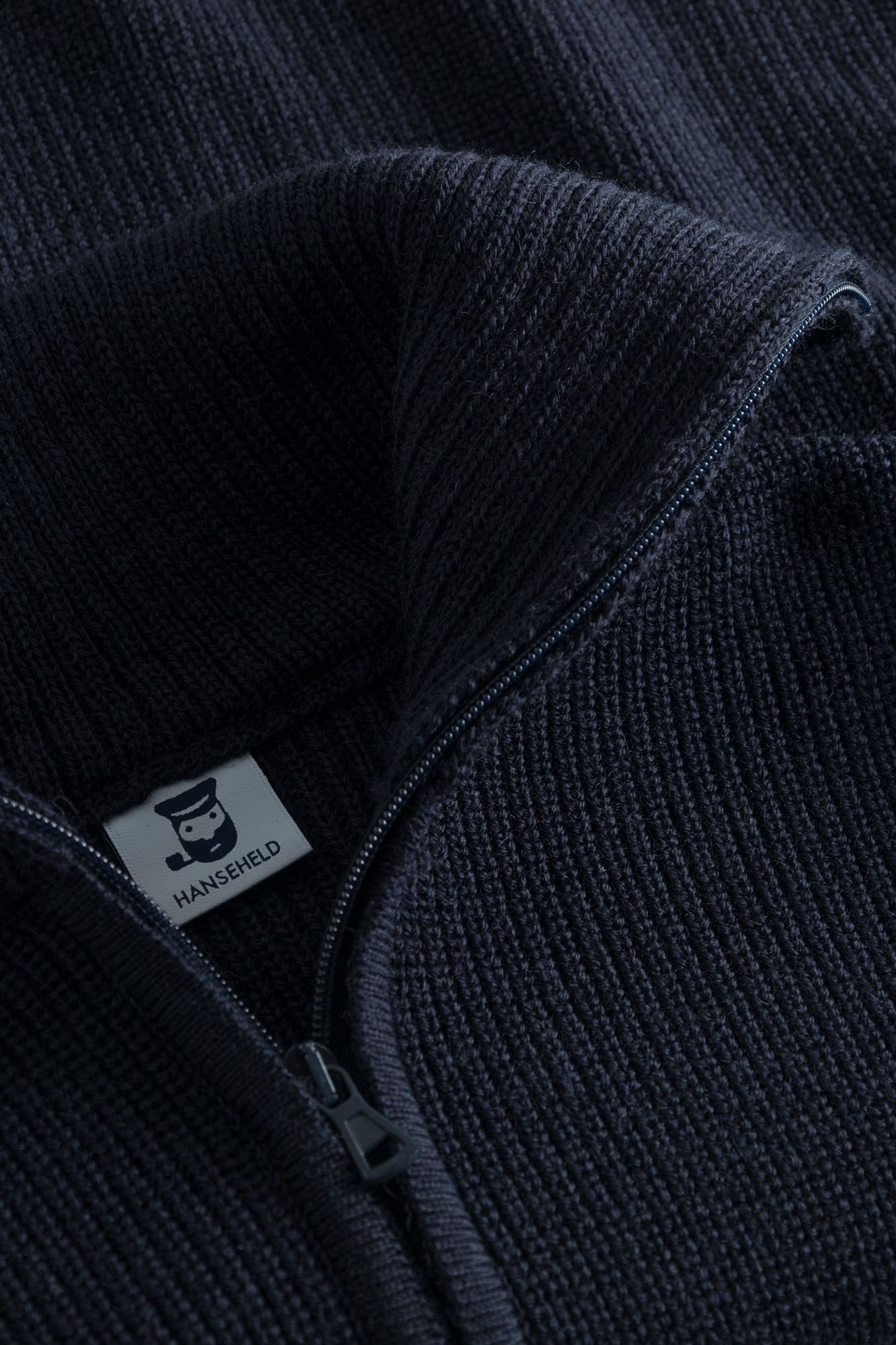Detailbild von Troyer Wolle Marine-Blau für Damen von Hanseheld