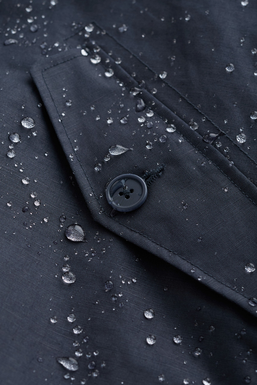 Detailbild von Regenjacke Seafaring Coat Blau für Damen von Seasalt Cornwall