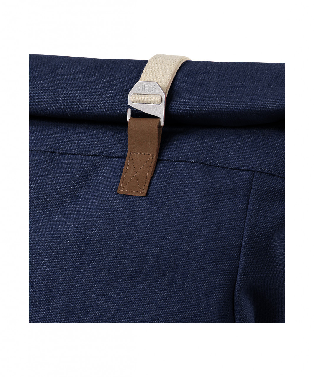 Detailansicht von einem blauen Rucksack