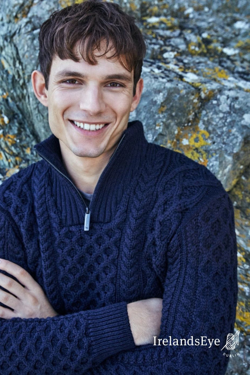 IrelandsEye Aran Troyer Dromore Dunkelblau Herren Pullover Navy