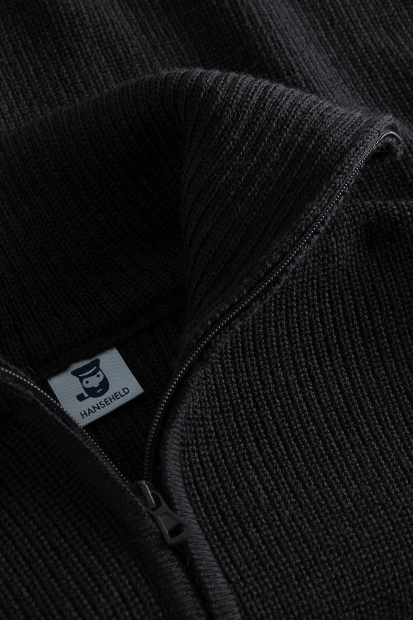 Detailbild von Troyer Wolle Schwarz für Damen von Hanseheld