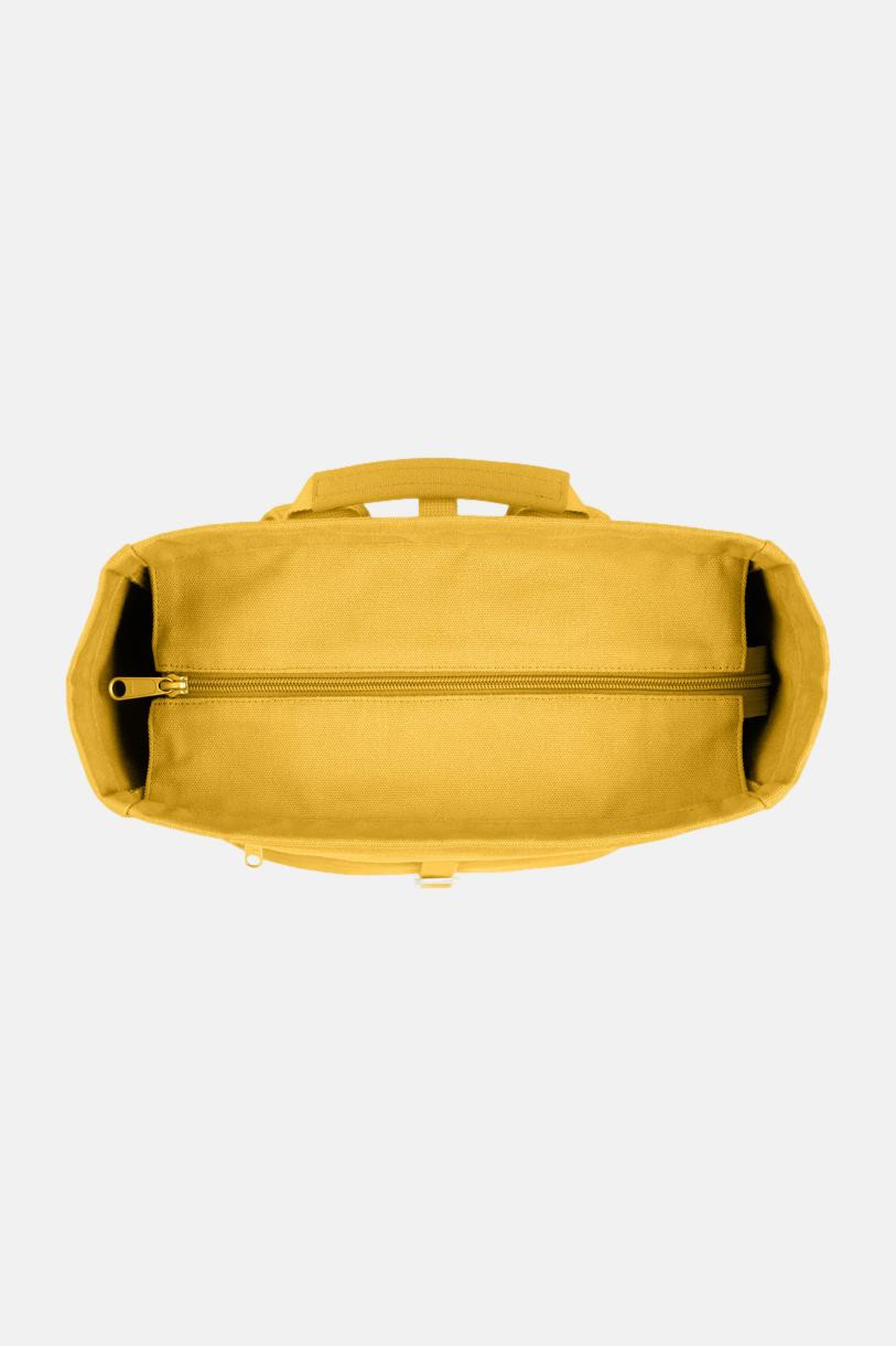 Detailansicht von einem gelben Rucksack