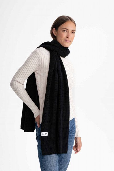 MELA Rippstrick Schal Nagna Schwarz GOTS Organic