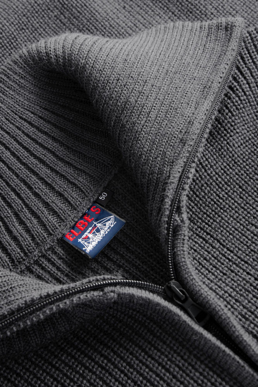 Elbe Troyer II, S-Skipper Anthrazit