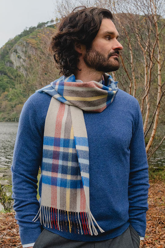 John Hanly Schal Merino Beige Blau Rot Karo