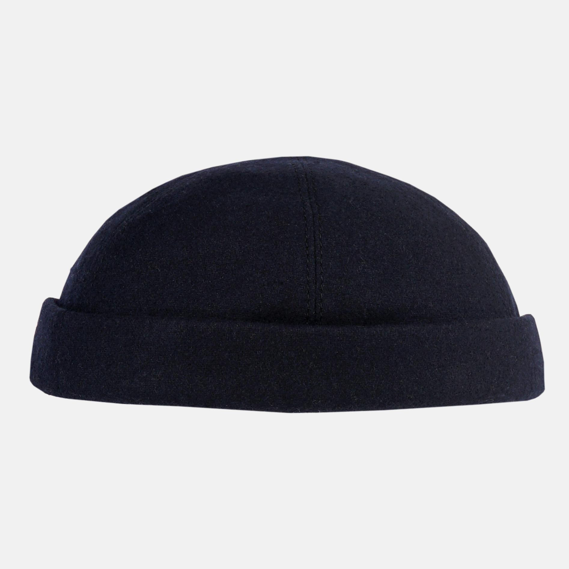 Foto von einem marine-blauen Docker Cap