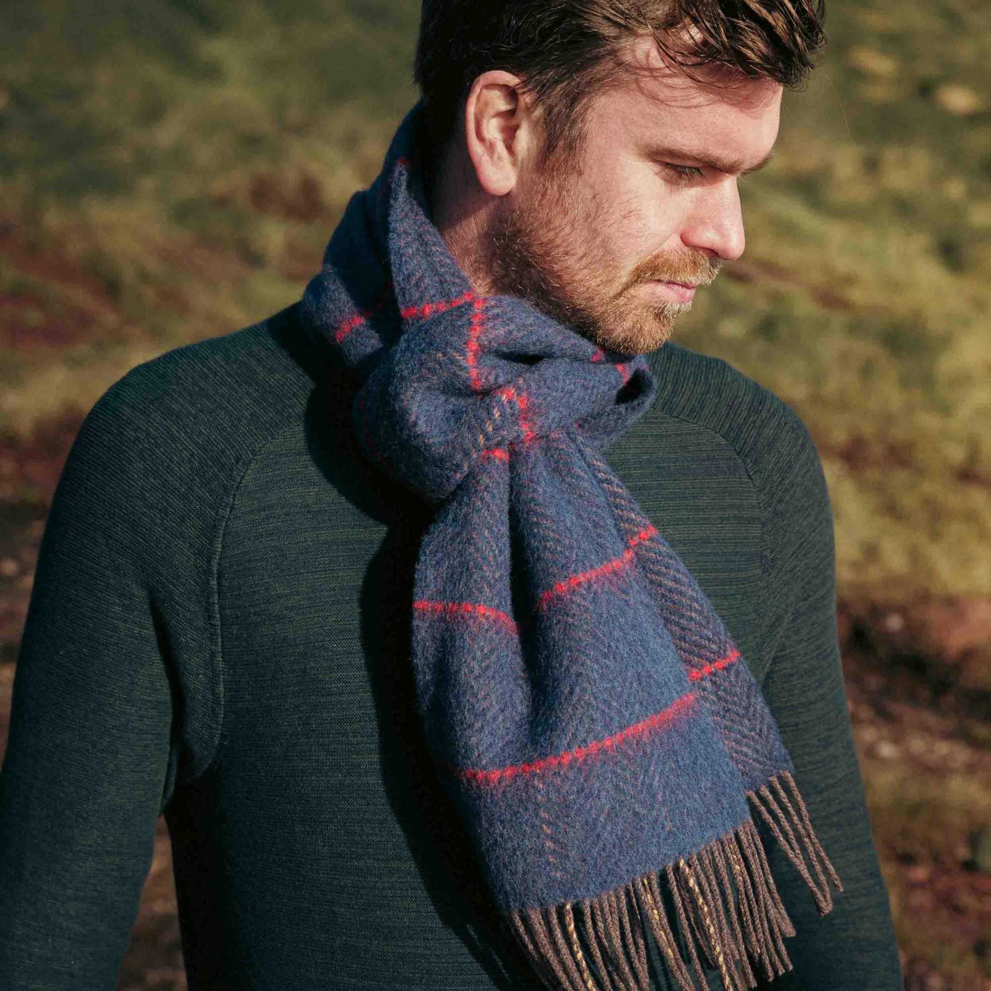 John Hanly Schal Irish Merino Kaschmir Jeans Blau Rot Kariert Herringbone