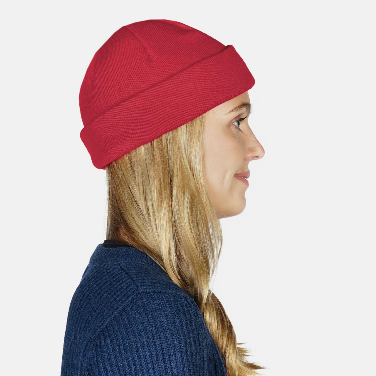 Model trägt Herren Strickmütze