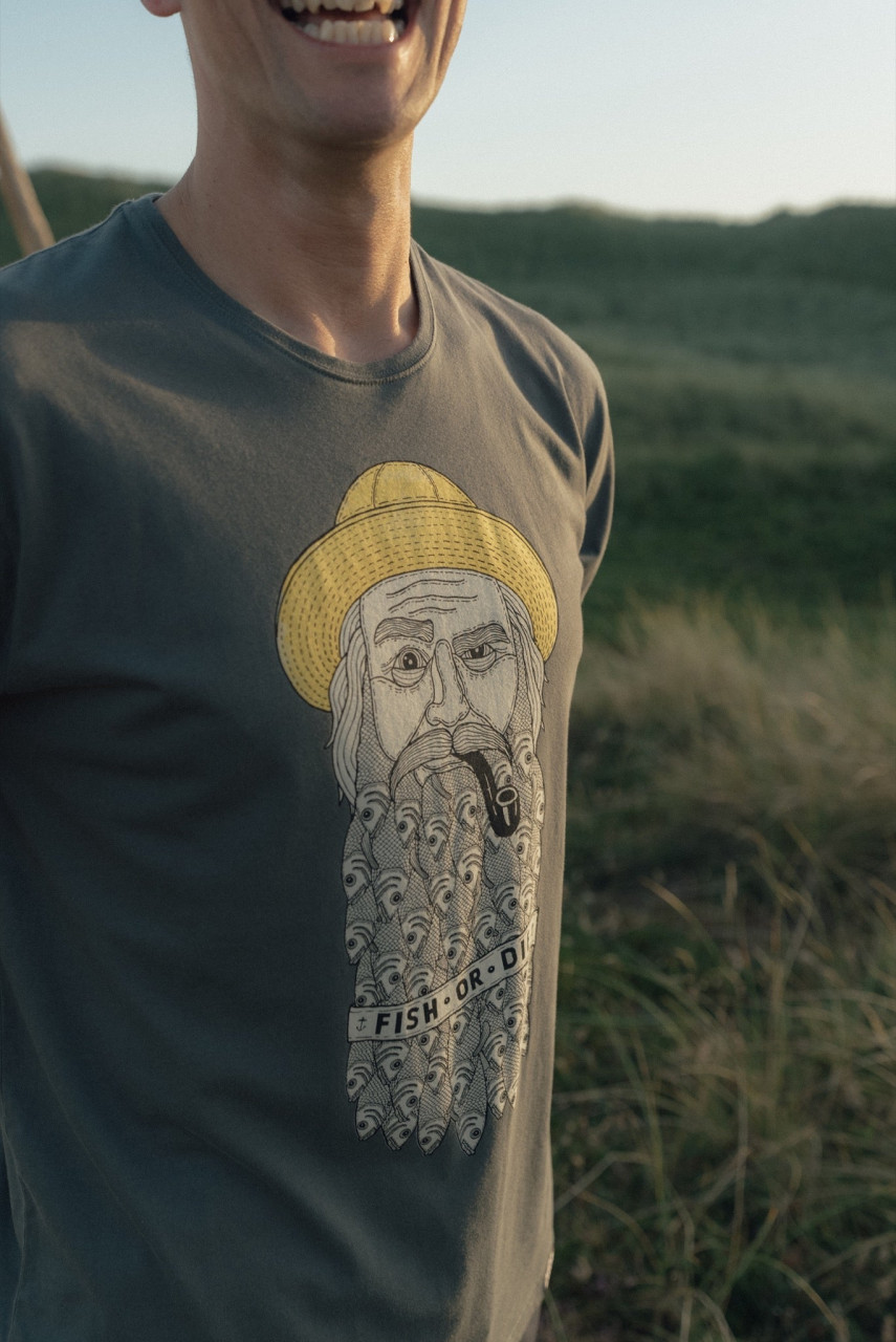 LAKOR T-Shirt Fishy Beard Herren Grau Kapitän Pfeife