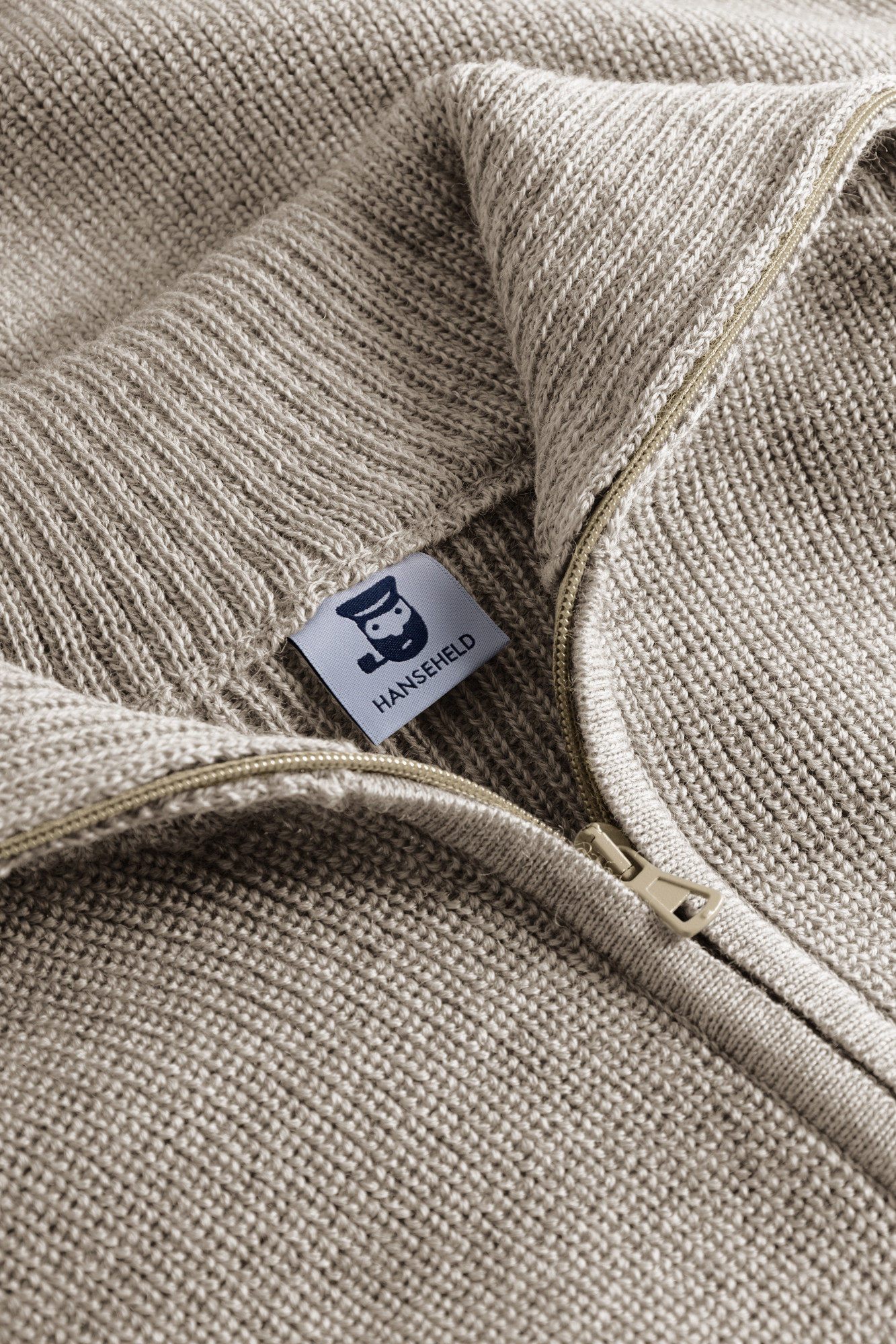 Detailansicht von Troyer Wolle Beige für Herren von Hanseheld