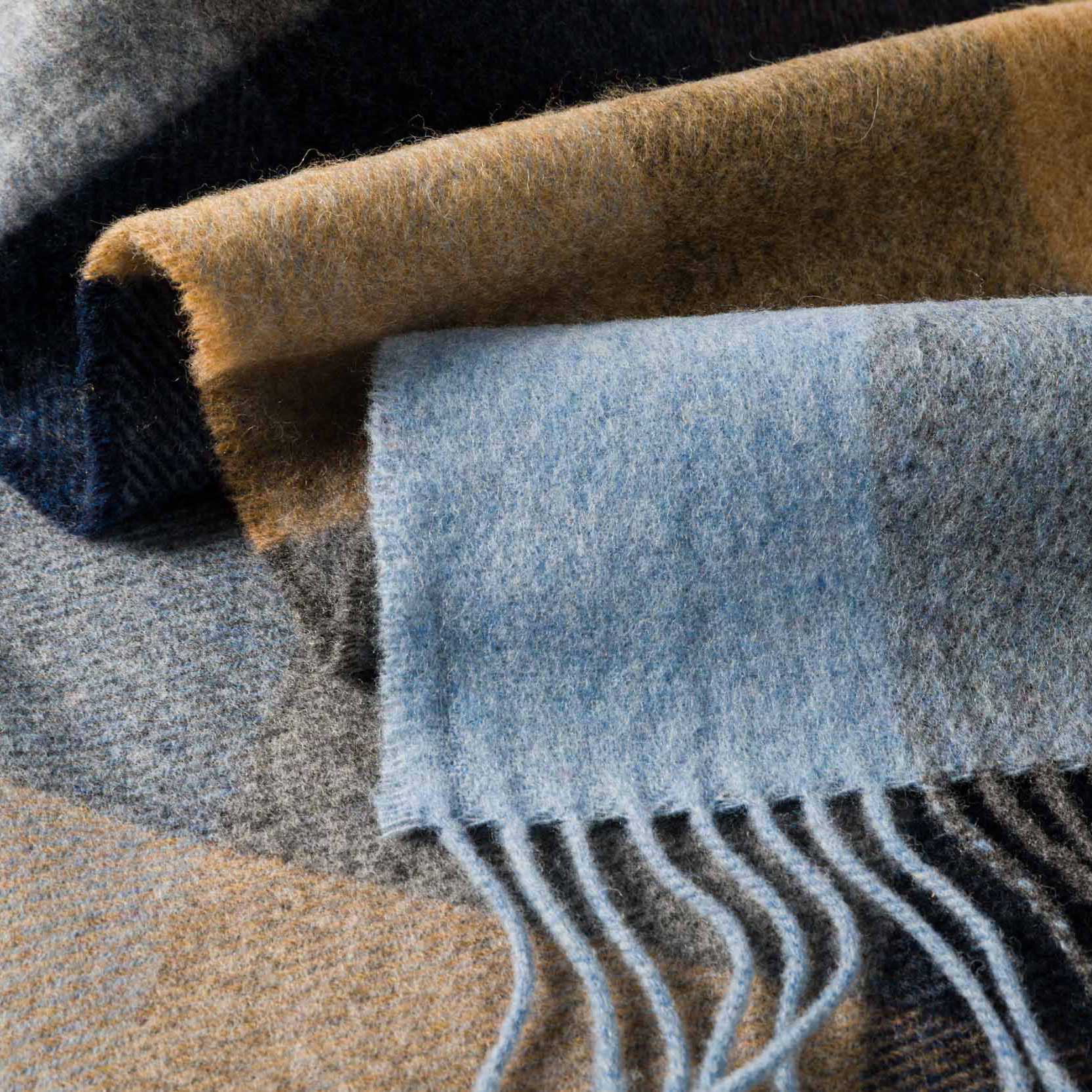 John Hanly Schal Irish Lambswool Hellblau Braun Beige Check