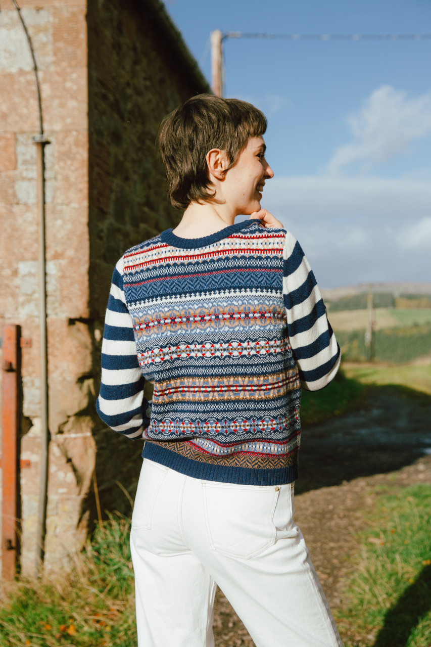 ERIBÉ Pullover Stobo Damen Blau Weiß Rot Fairisle Gestreift Wendepullover