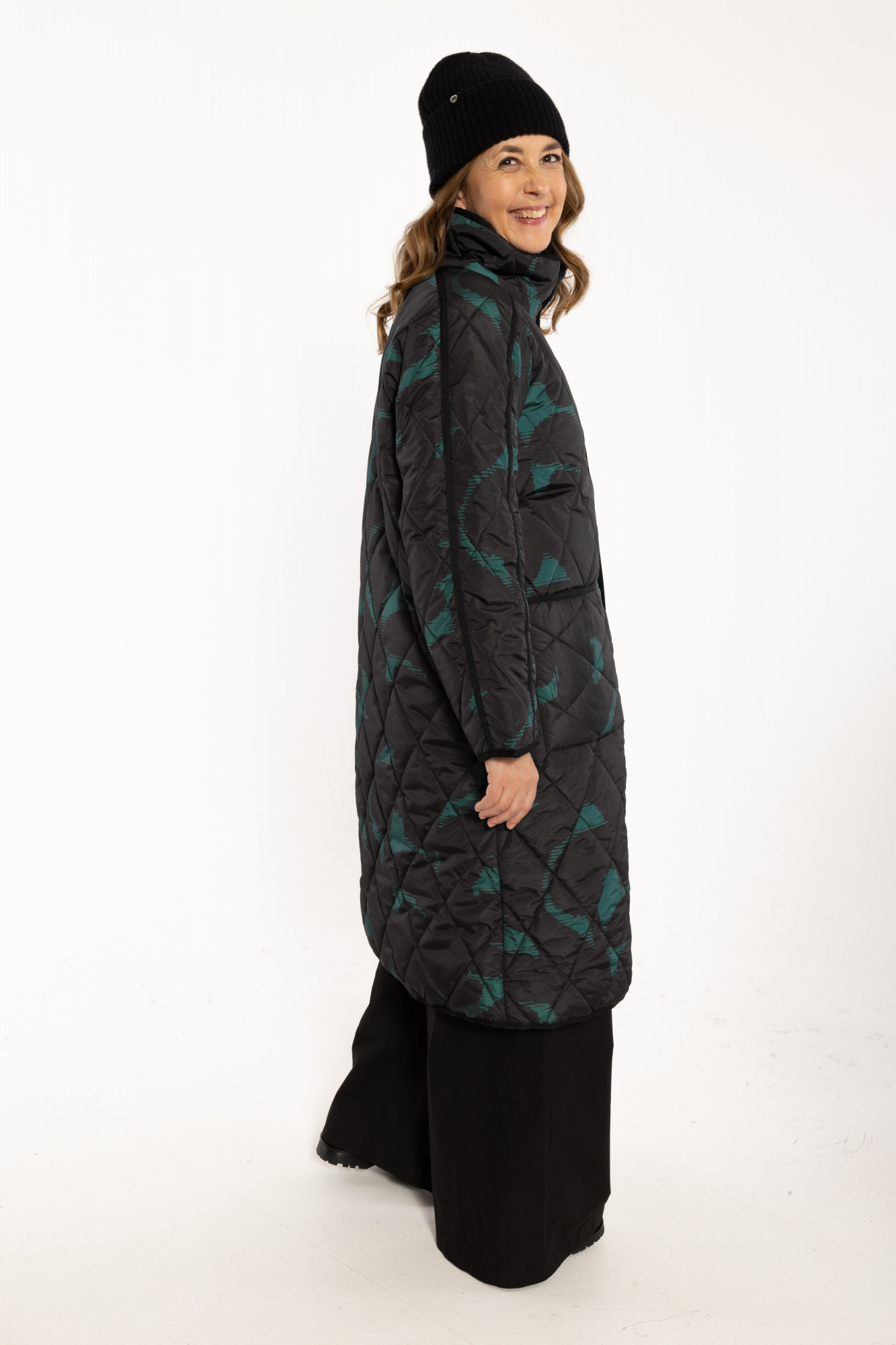 Danefae Übergangsjacke Danecherry Damen Schwarz Petrol Floral Steppjacke