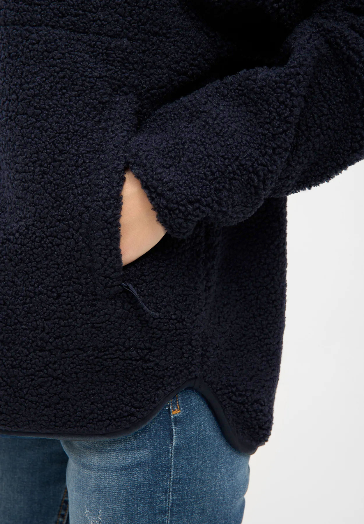 Flecejacke Damen von derbe - Model-Foto