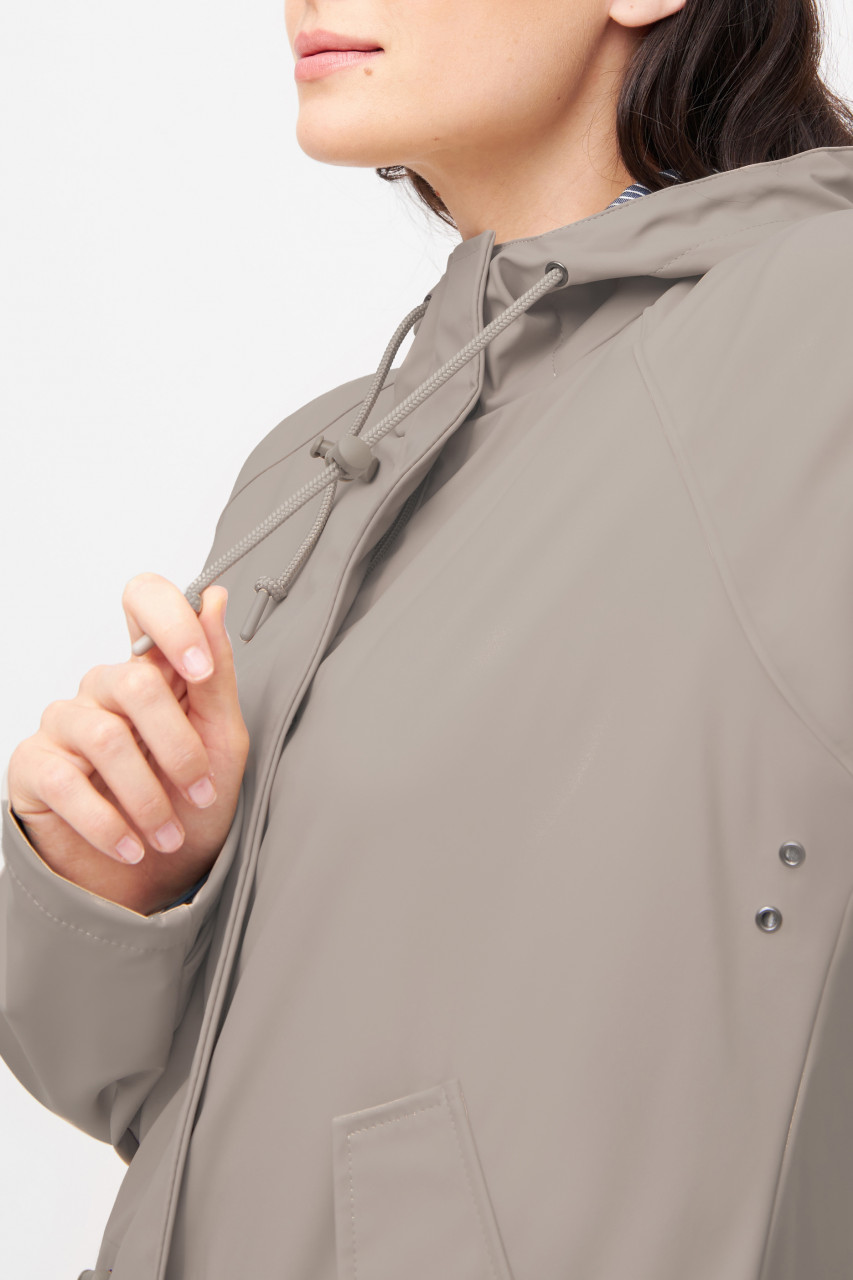 Derbe Regenjacke Friese Traveby Fisher Damen Cobblestone Beige