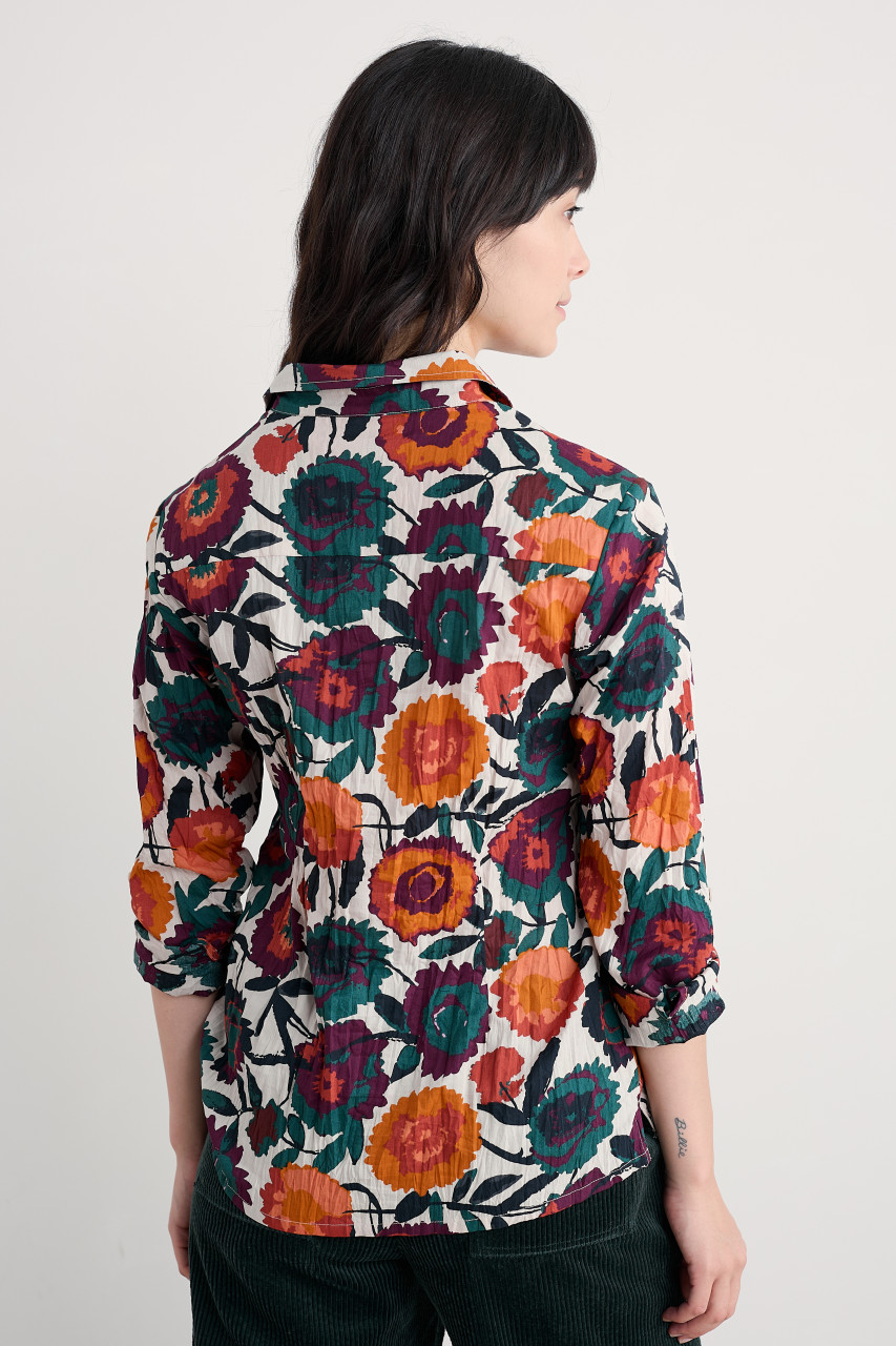 Seasalt Cornwall Bluse rot - Weibliches Model - Rückansicht